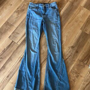 Hollister Vintage Soft Stretch High Rise Flare Jeans